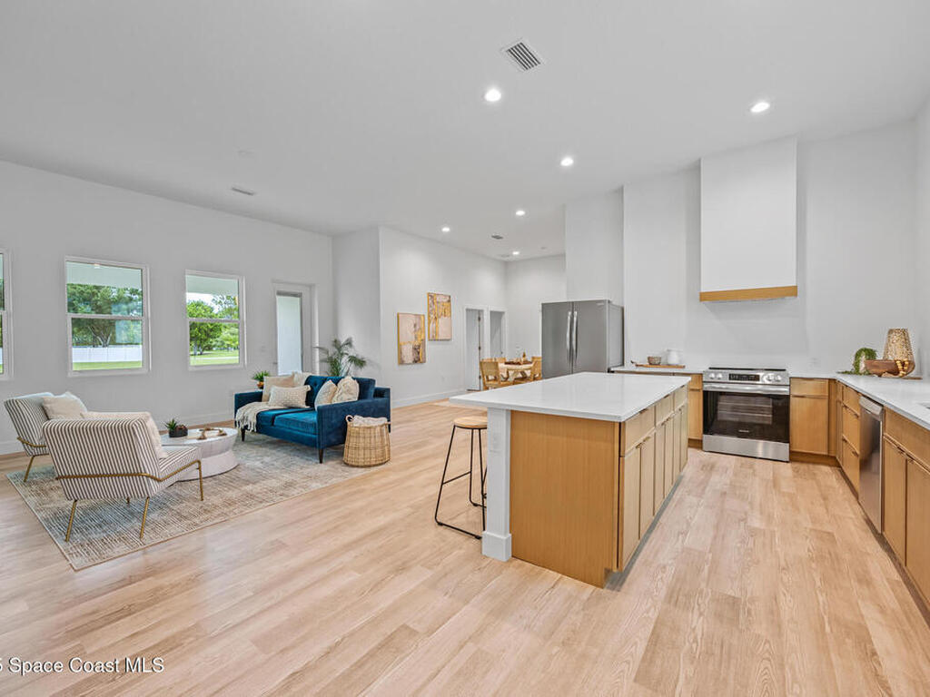 30 Victoria Street, Merritt Island, FL 32952