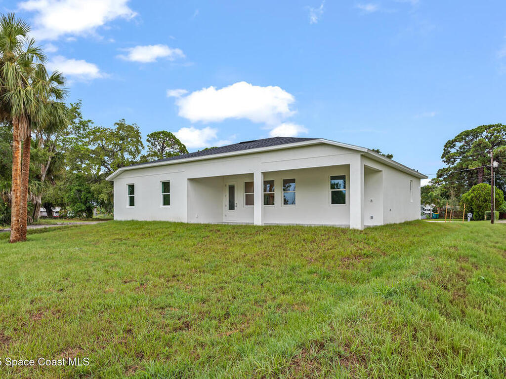 30 Victoria Street, Merritt Island, FL 32952