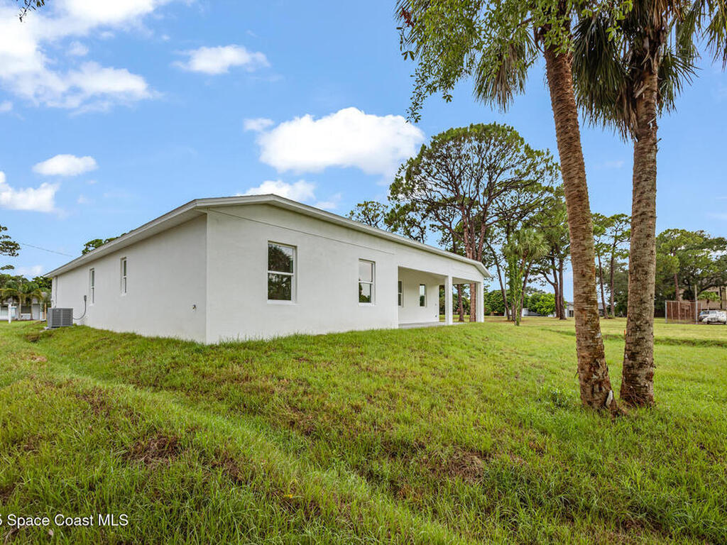 30 Victoria Street, Merritt Island, FL 32952