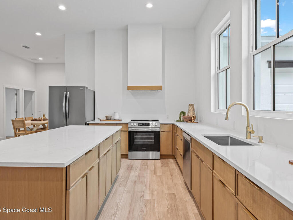 30 Victoria Street, Merritt Island, FL 32952