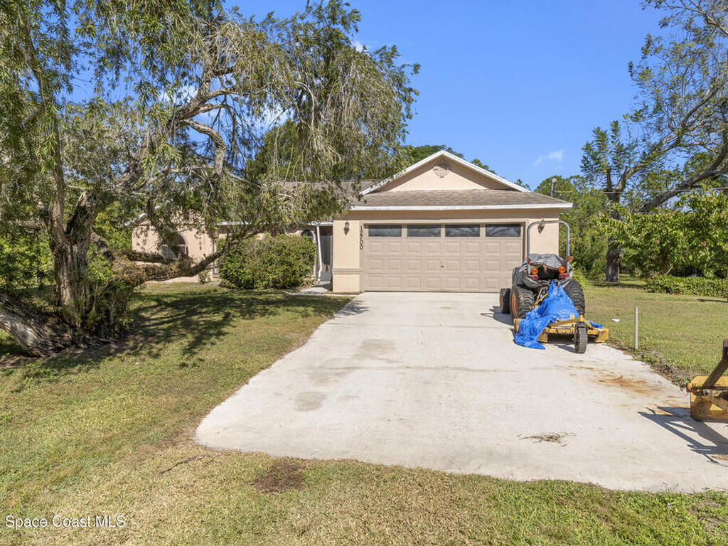 12700 81st Street, Fellsmere, FL 32948