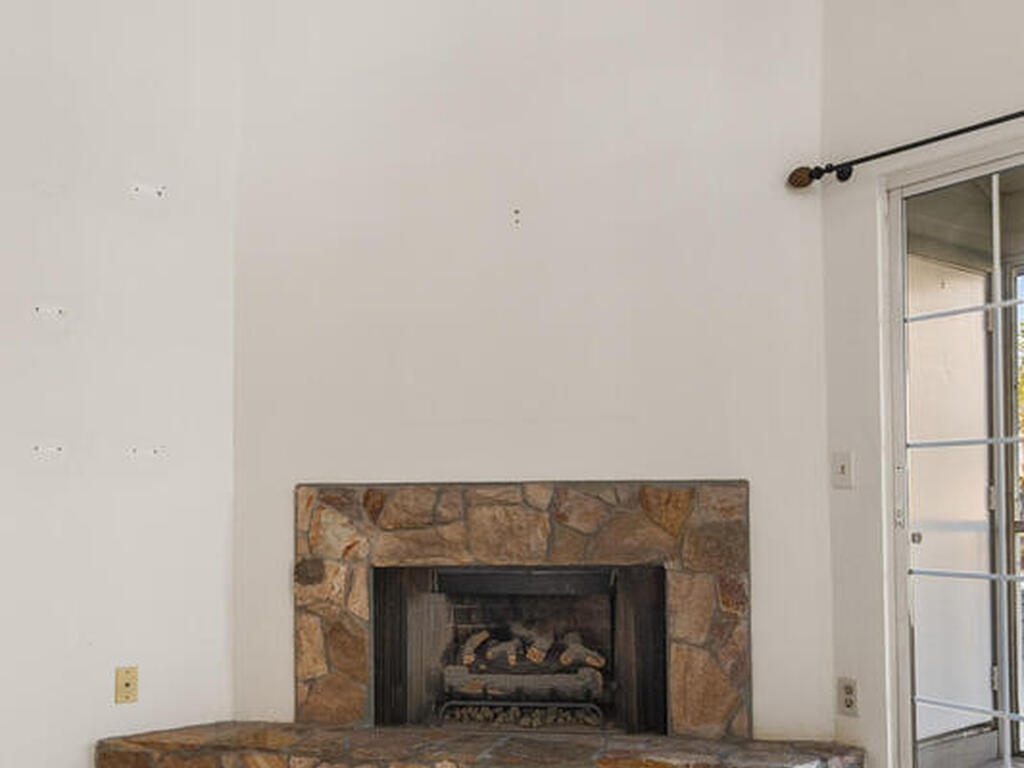 4740 Lake Waterford Way, Melbourne, FL 32901