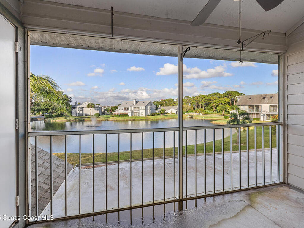 4740 Lake Waterford Way, Melbourne, FL 32901