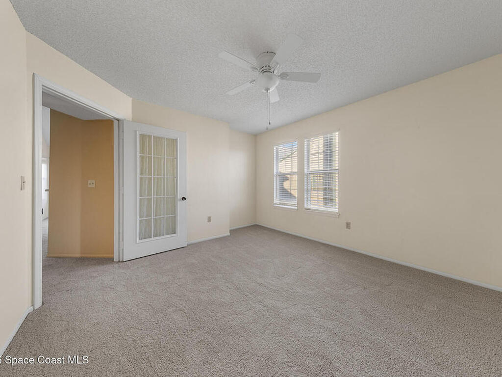 4740 Lake Waterford Way, Melbourne, FL 32901