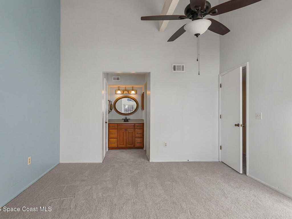 4740 Lake Waterford Way, Melbourne, FL 32901