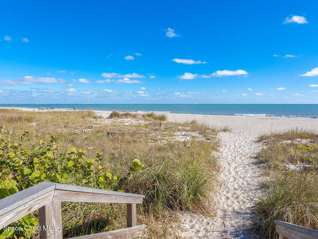 401 Monroe Avenue, Cape Canaveral, FL 32920