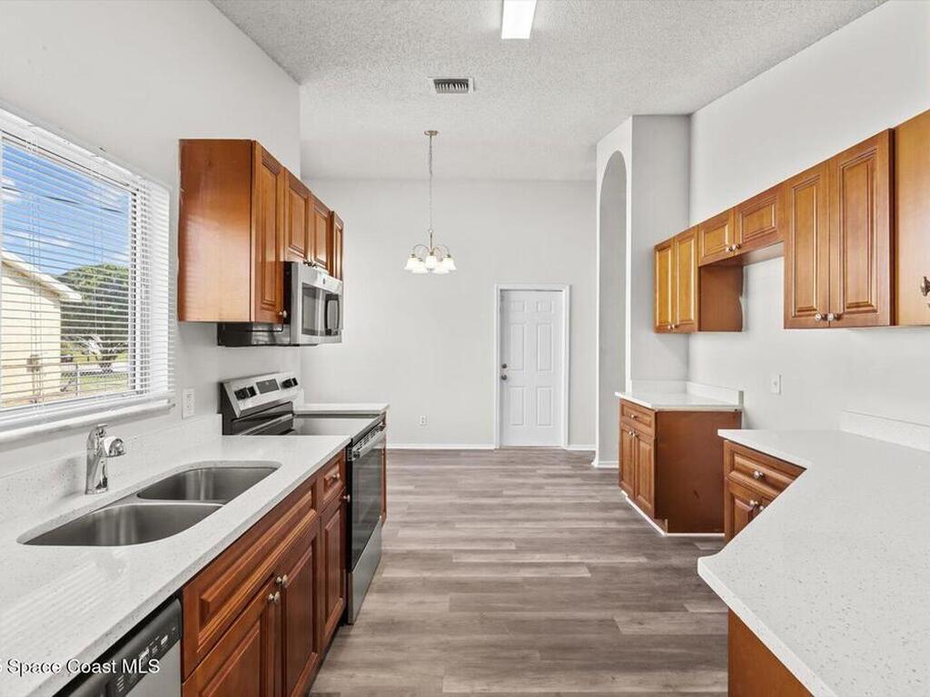 1037 SW California Boulevard, Port St. Lucie, FL 34953