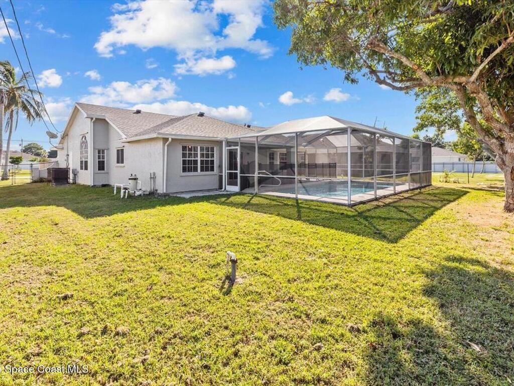 1037 SW California Boulevard, Port St. Lucie, FL 34953