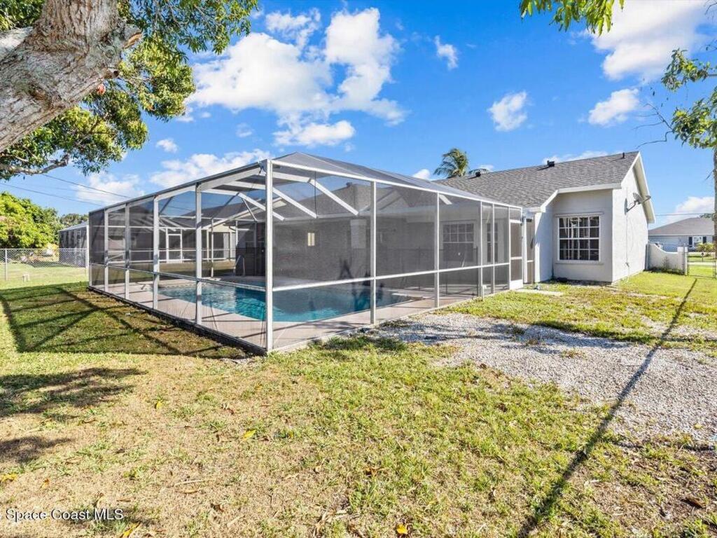 1037 SW California Boulevard, Port St. Lucie, FL 34953
