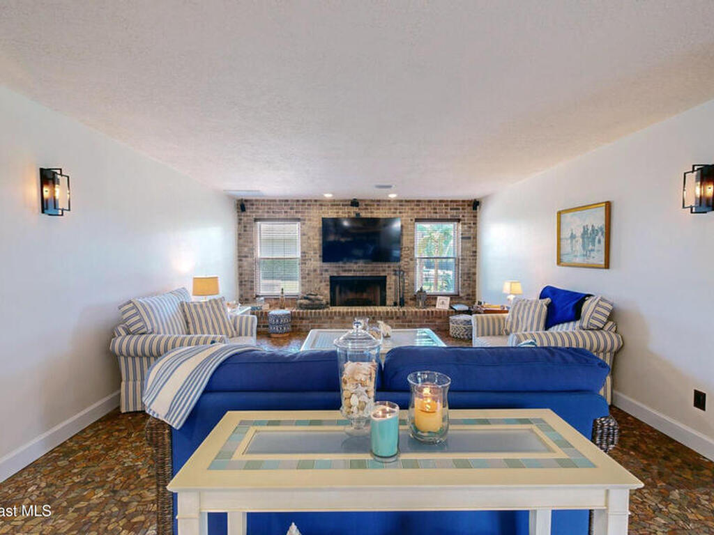 820 Kerry Downs Circle, Melbourne, FL 32940