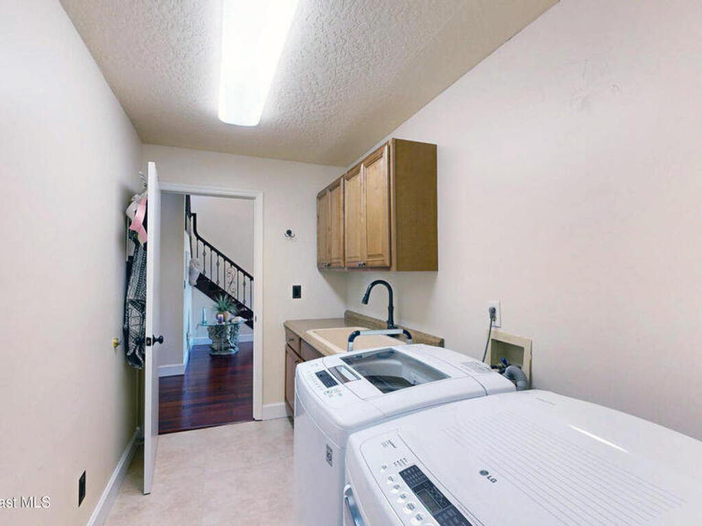 820 Kerry Downs Circle, Melbourne, FL 32940