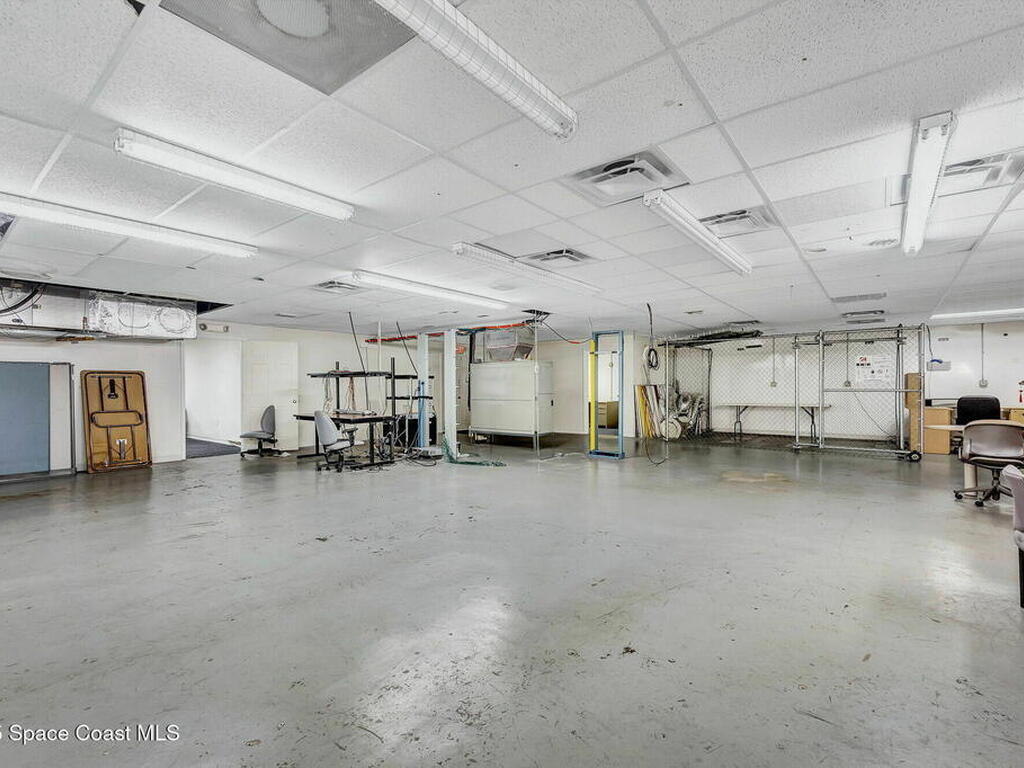 902 E New Haven Avenue, Melbourne, FL 32901