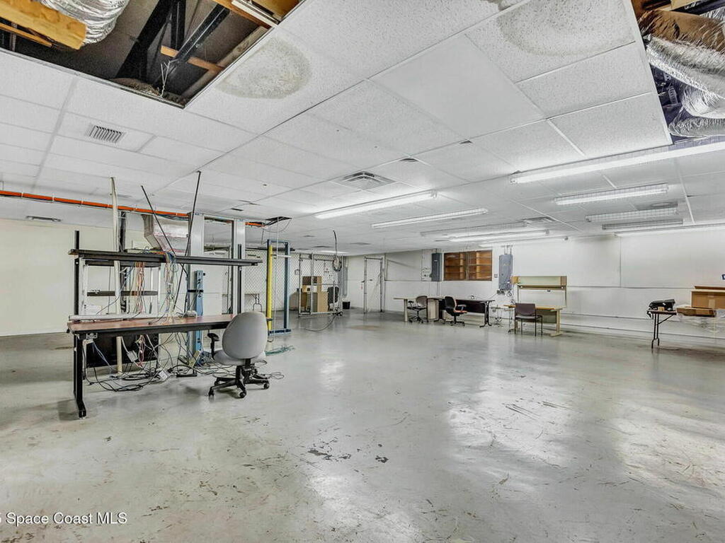 902 E New Haven Avenue, Melbourne, FL 32901