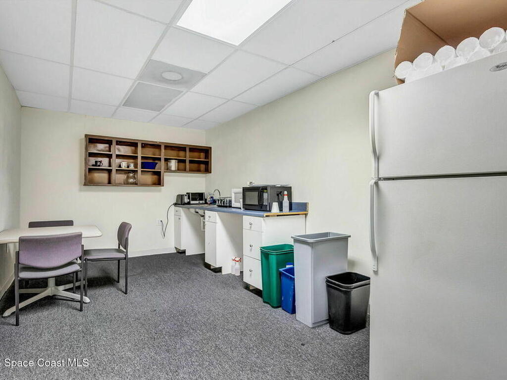 902 E New Haven Avenue, Melbourne, FL 32901
