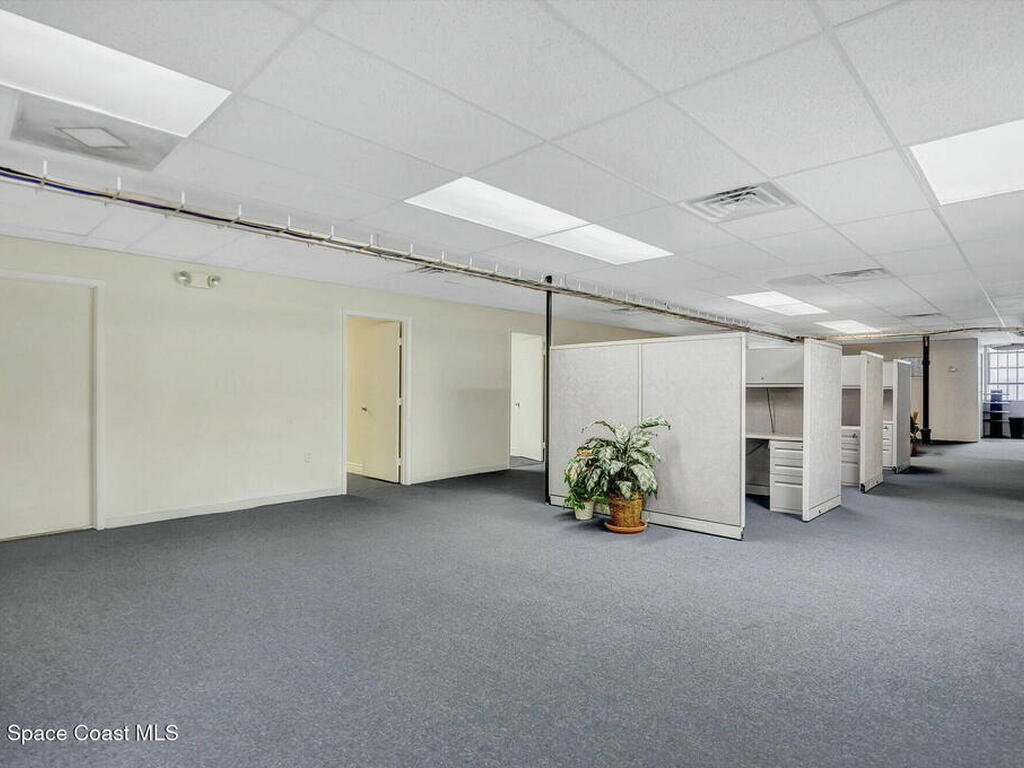 902 E New Haven Avenue, Melbourne, FL 32901
