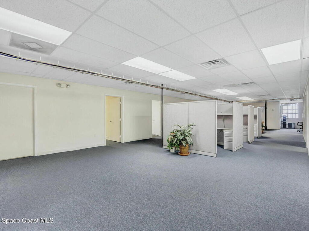 902 E New Haven Avenue, Melbourne, FL 32901