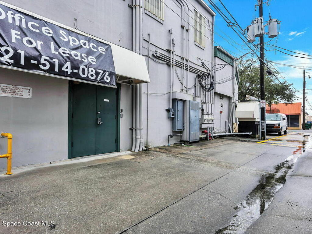 902 E New Haven Avenue, Melbourne, FL 32901