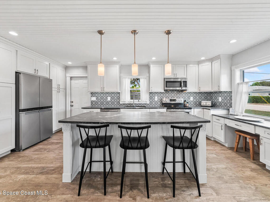 172 Woodland Avenue, Cocoa Beach, FL 32931