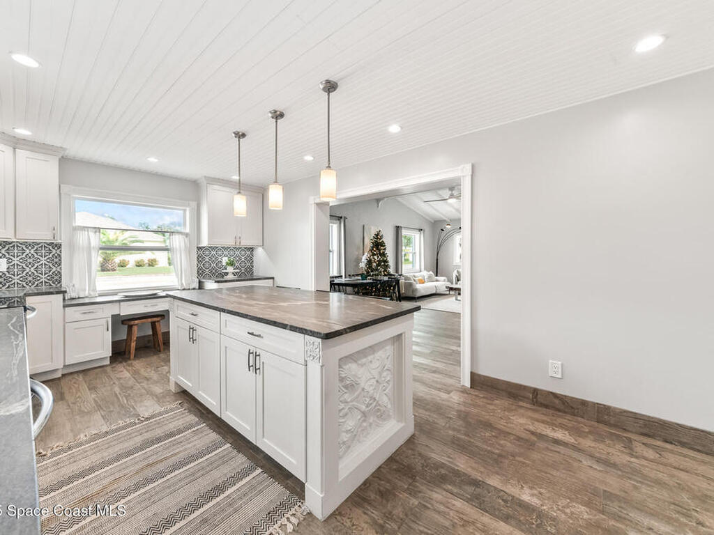 172 Woodland Avenue, Cocoa Beach, FL 32931