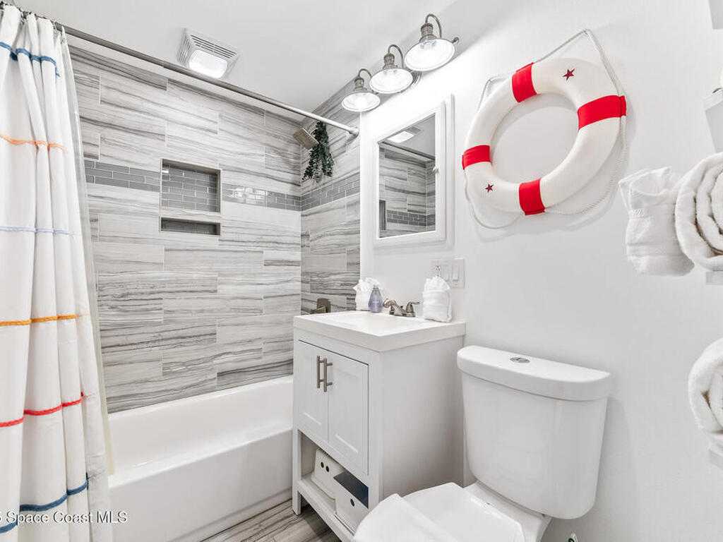 172 Woodland Avenue, Cocoa Beach, FL 32931