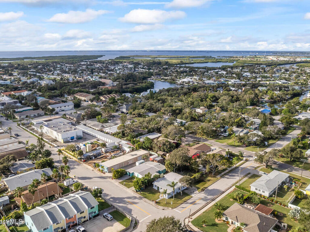 172 Woodland Avenue, Cocoa Beach, FL 32931