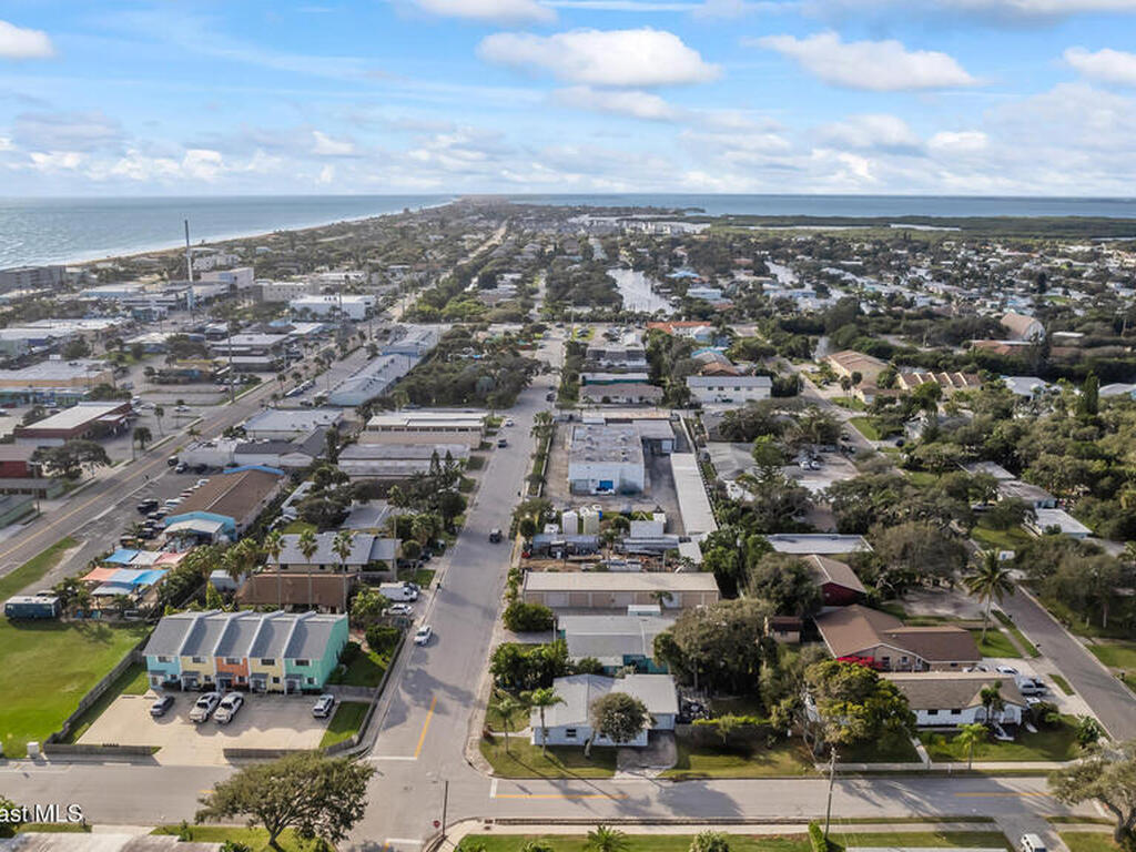 172 Woodland Avenue, Cocoa Beach, FL 32931