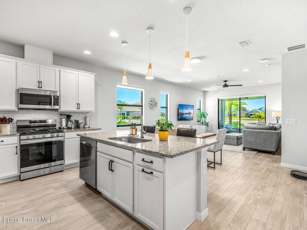 3194 Blazing Star Drive, Melbourne, FL 32940