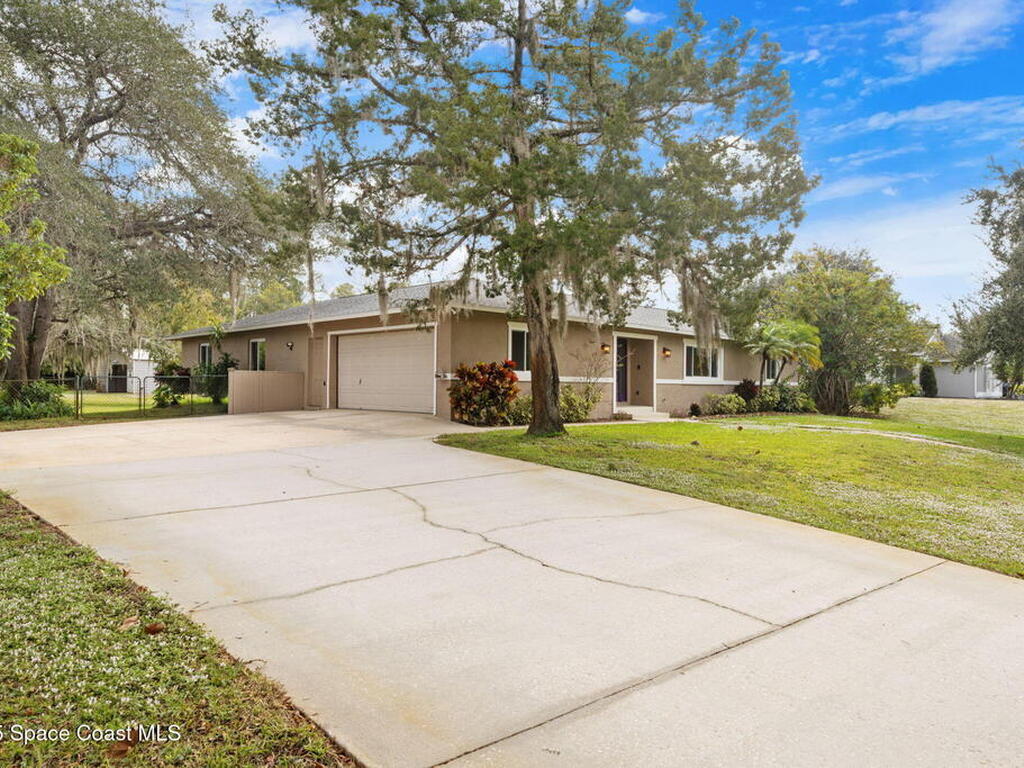 5989 Barna Avenue, Titusville, FL 32780