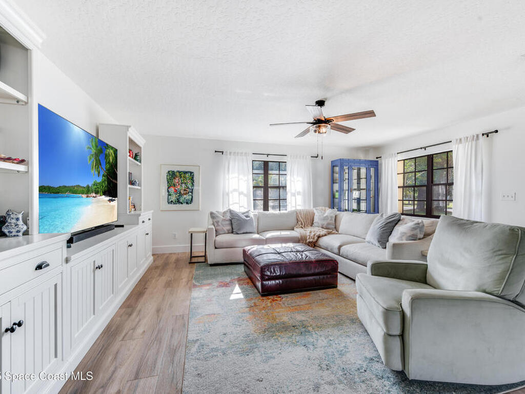 128 Lagoon Avenue, Melbourne, FL 32901