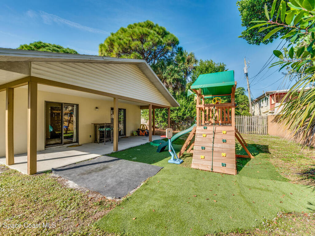 128 Lagoon Avenue, Melbourne, FL 32901