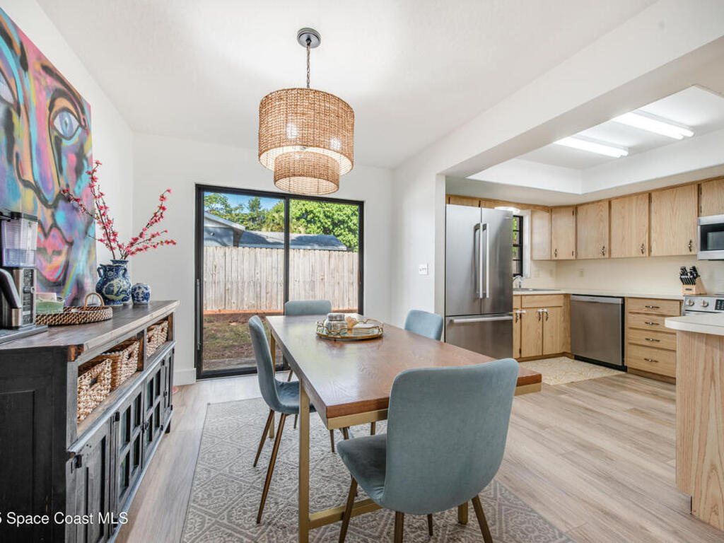 128 Lagoon Avenue, Melbourne, FL 32901