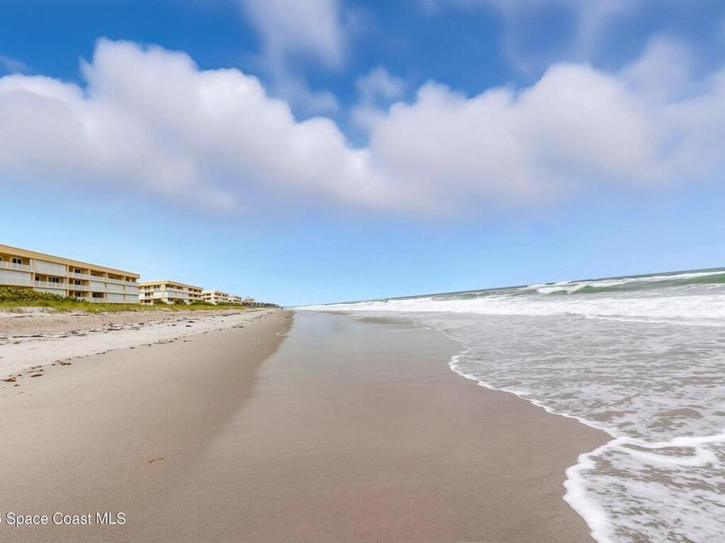 521 & 523 Ronnie Drive, Indian Harbour Beach, FL 32937