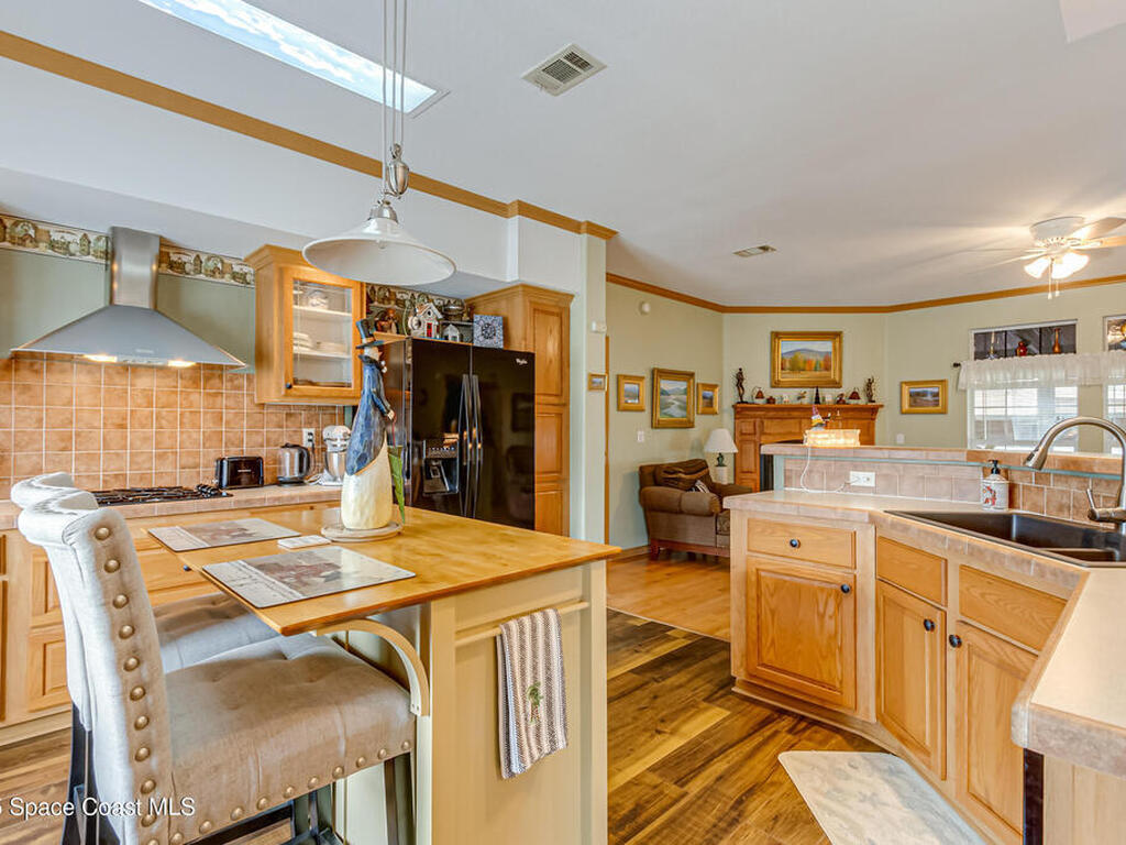 694 Outer Drive, Cocoa, FL 32926