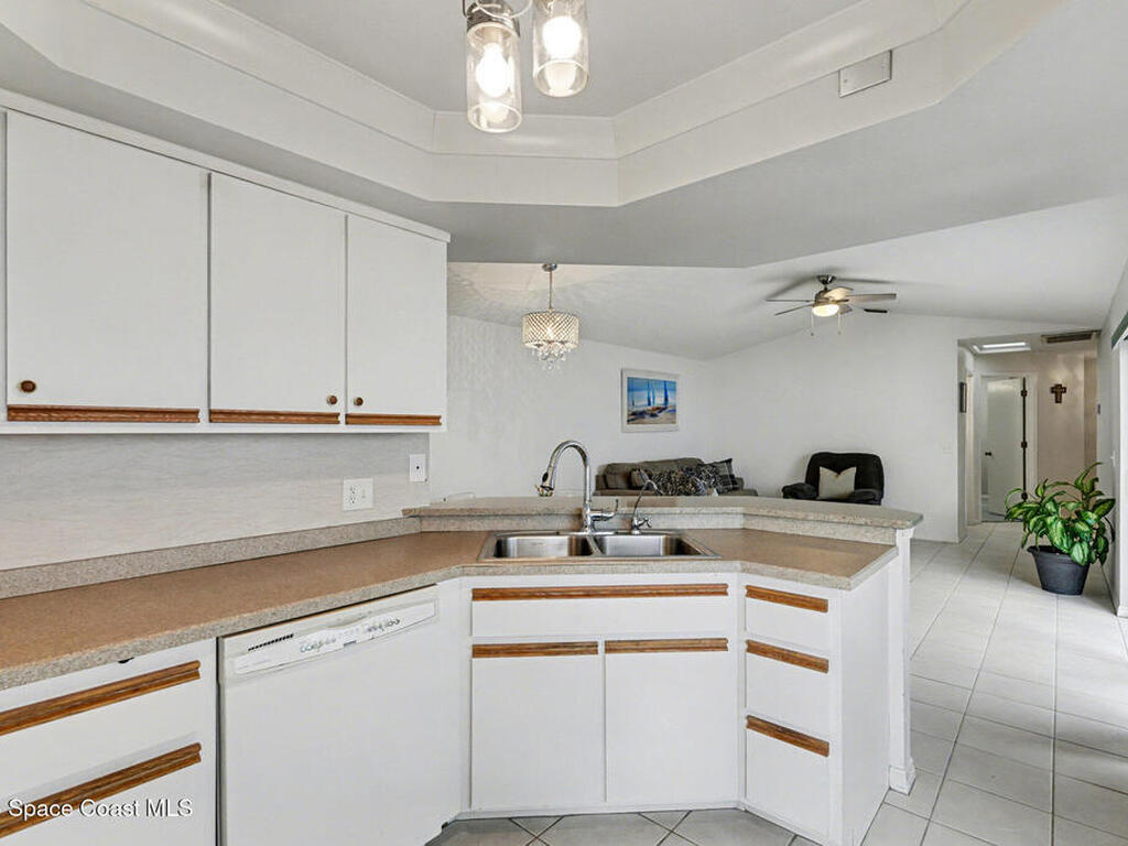 904 Maplewood Court, Melbourne, FL 32940