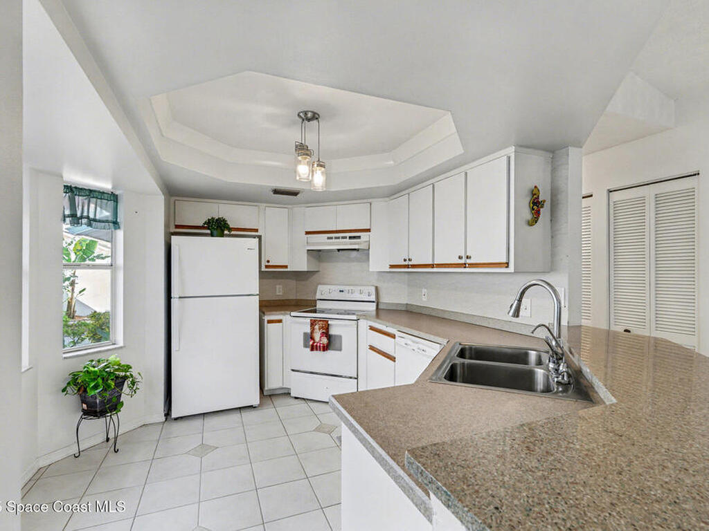 904 Maplewood Court, Melbourne, FL 32940