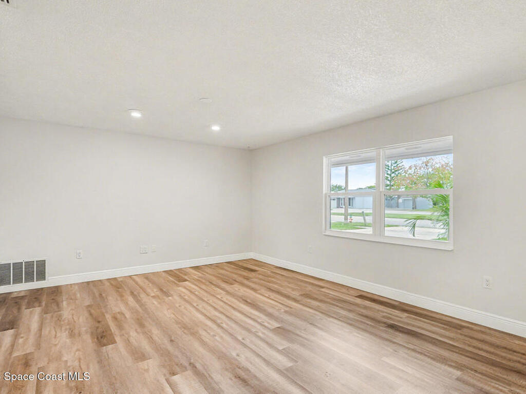 1015 Woodsmere Parkway, Rockledge, FL 32955