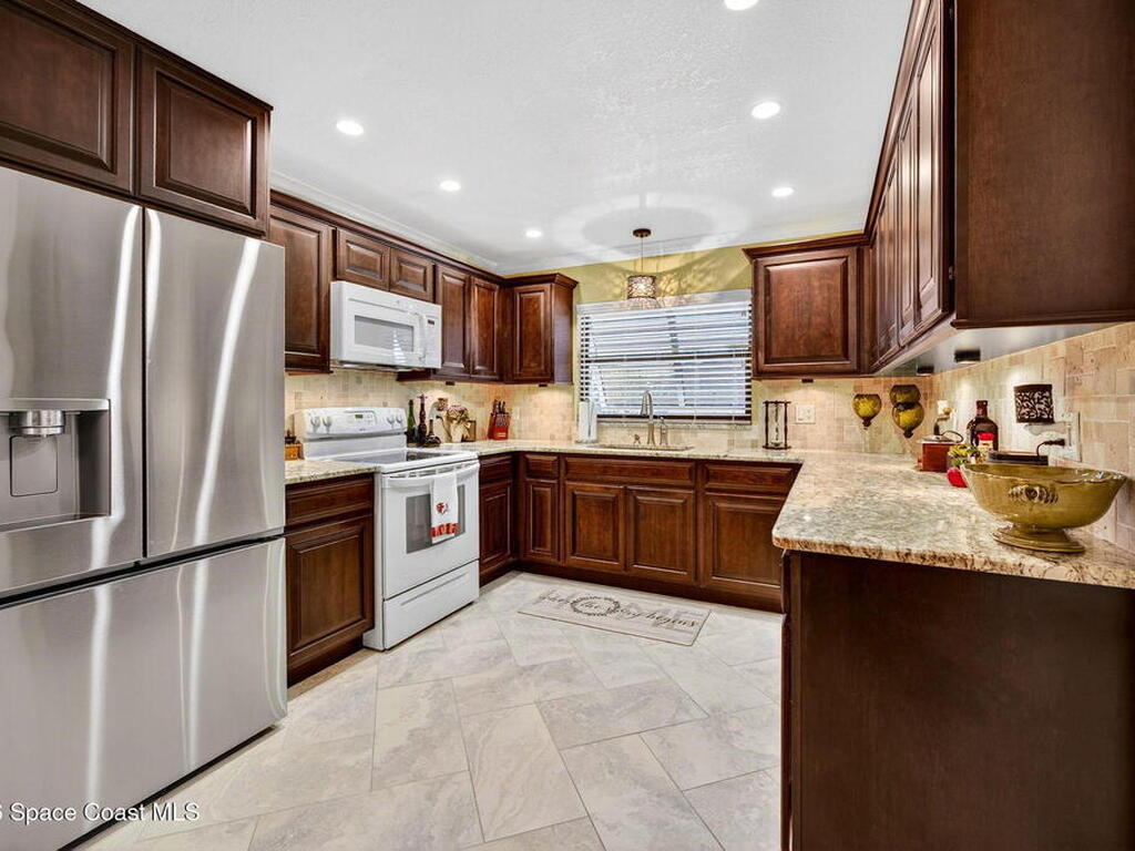 3076 Sea Gate Circle, Merritt Island, FL 32953