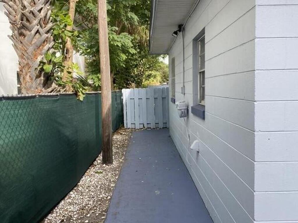 7165 Ridgewood Avenue, Cape Canaveral, FL 32920