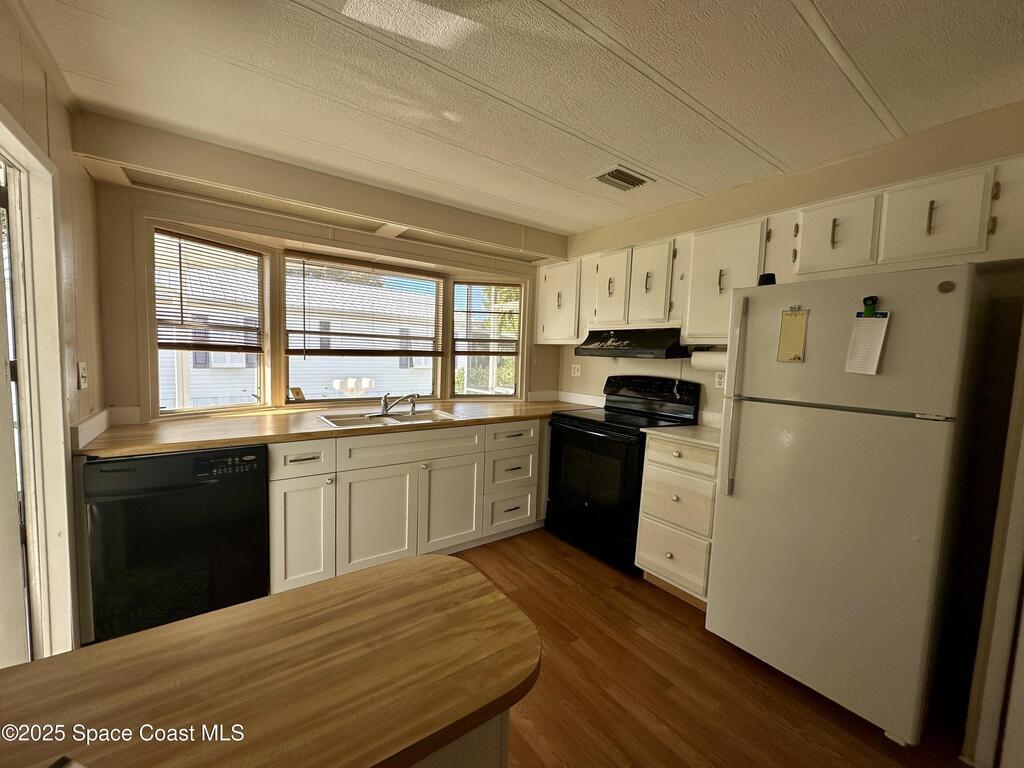 1675 Oceana Drive, Merritt Island, FL 32952