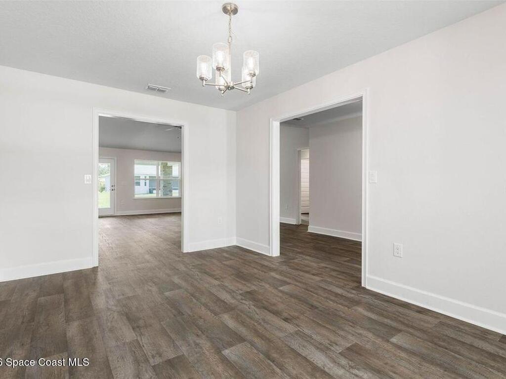 962 Seneca Avenue, Sebastian, FL 32958