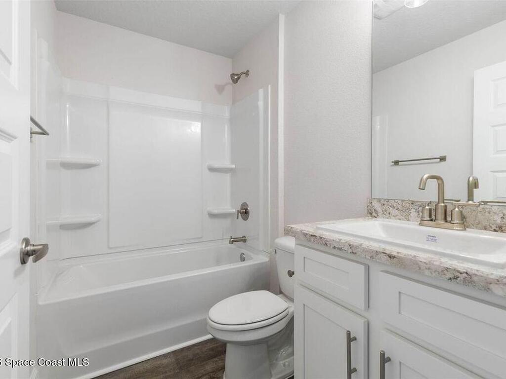 962 Seneca Avenue, Sebastian, FL 32958