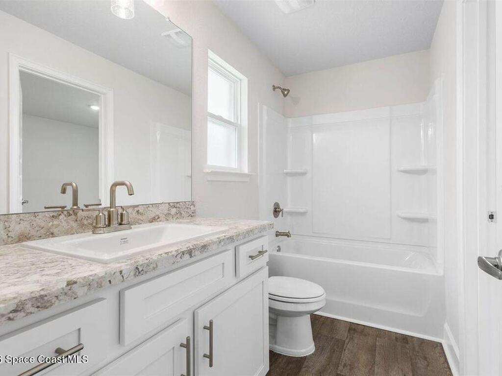 962 Seneca Avenue, Sebastian, FL 32958