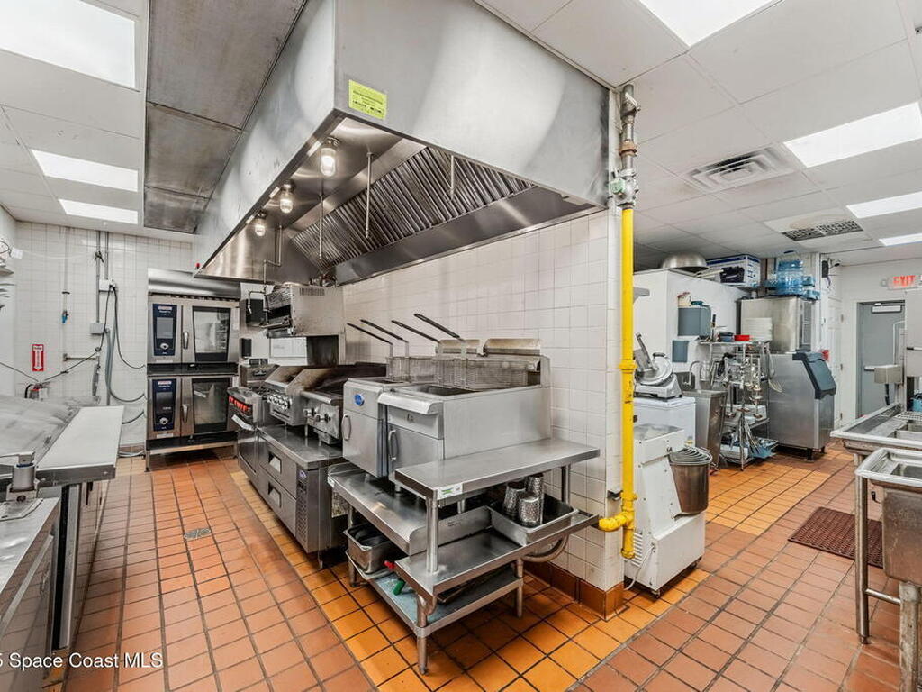 4720 Dixie Highway, Palm Bay, FL 32905