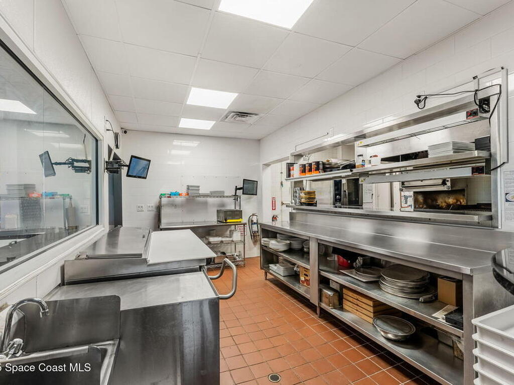 4720 Dixie Highway, Palm Bay, FL 32905