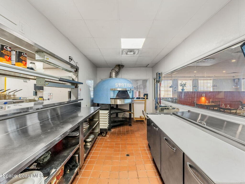 4720 Dixie Highway, Palm Bay, FL 32905