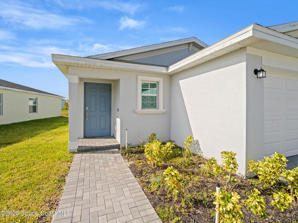 1668 Colebrook Circle, Palm Bay, FL 32908