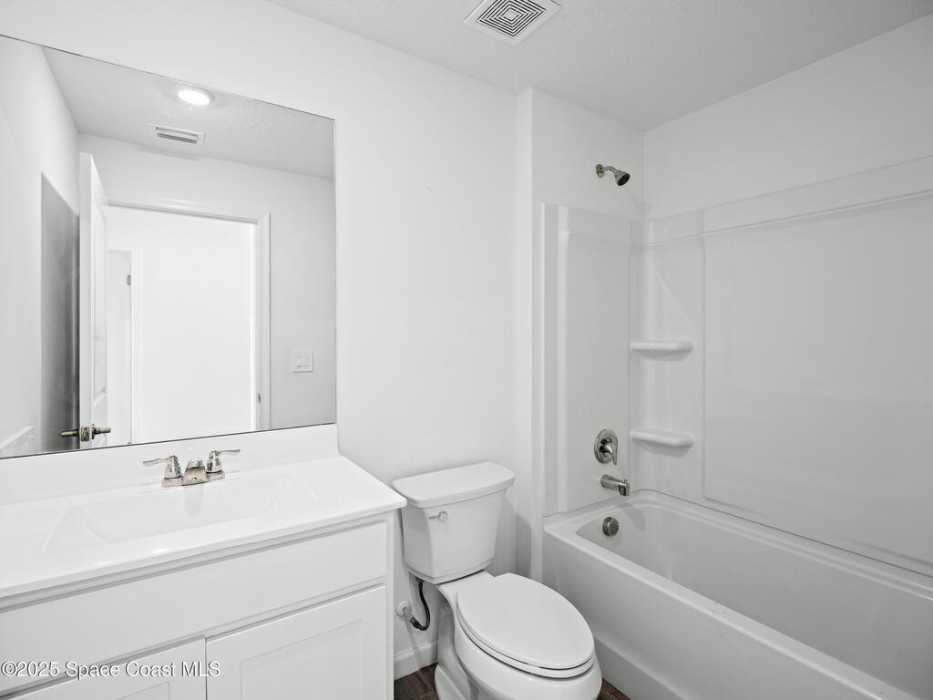 1668 Colebrook Circle, Palm Bay, FL 32908