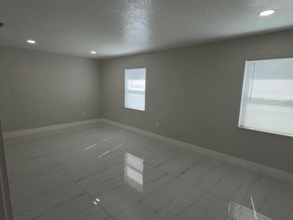 363 Royal Street, Palm Bay, FL 32909