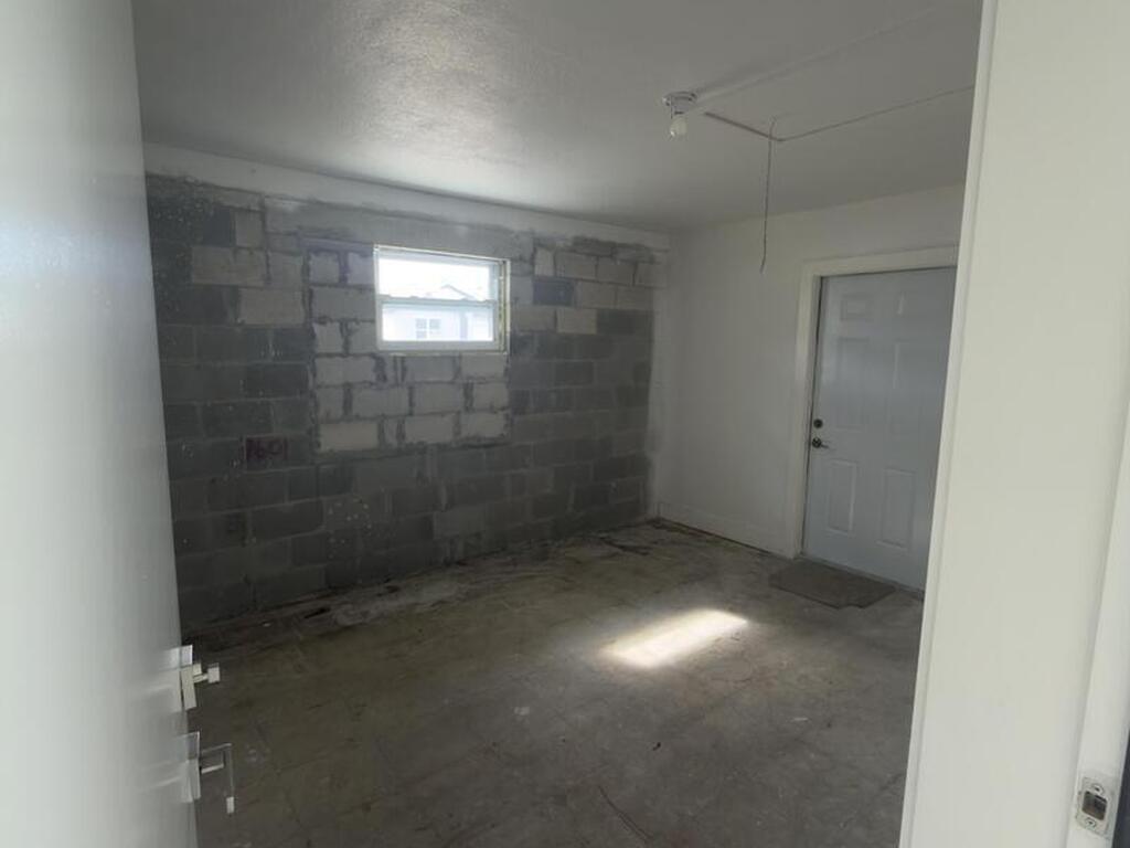 363 Royal Street, Palm Bay, FL 32909