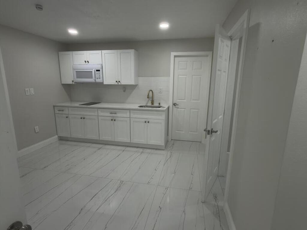 363 Royal Street, Palm Bay, FL 32909